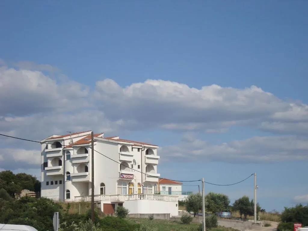 *** فندق مبيت وإفطار B&B Ivan كرواتيا